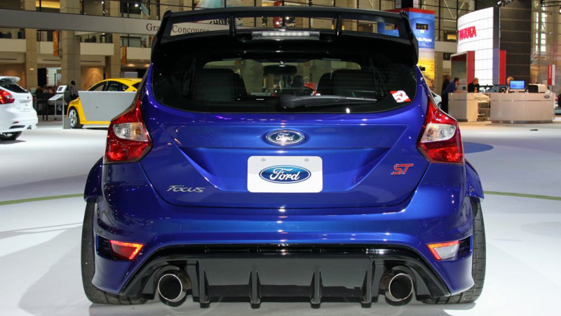 Illustration for article titled Ford TrackSTer: An Incredible 500 Horsepower Focus With A Stupid Name
